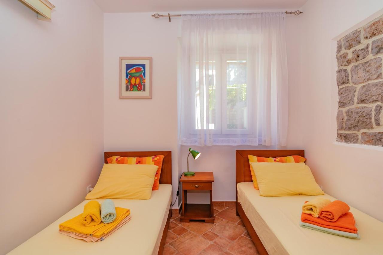 Apartments Bigovo Veljic Tivat Exterior photo